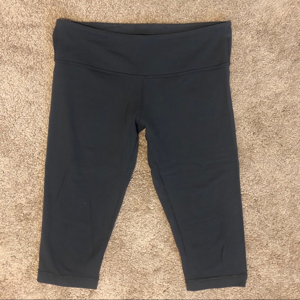 Lululemon Cropped Leggings Size 6